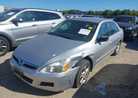 2006 Honda Accord 2.4 Se z USA, uszkodzony, nr VIN 1HGCM56326A169389